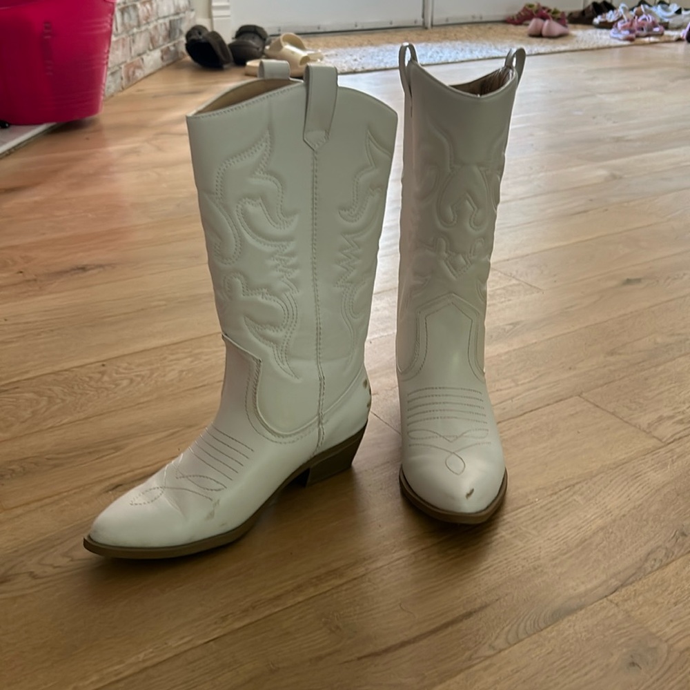 White cowboy boots